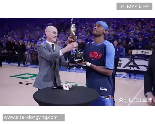 亚历山大荣膺双料MVP助力球队夺冠NBA官推热情回顾上赛季辉煌成就