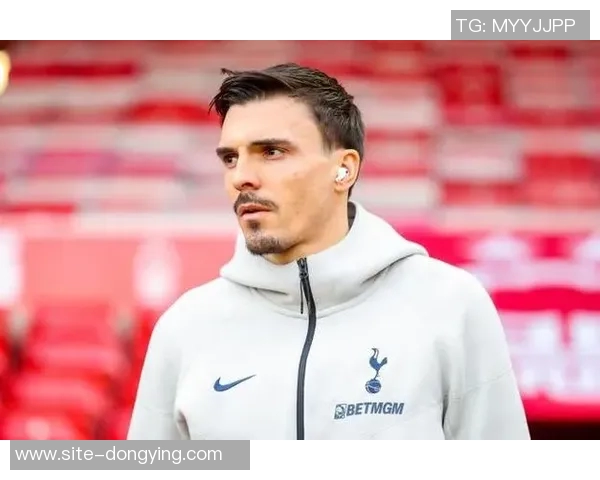 拜仁夏窗关注21岁中锋弗兰塞利诺意甲英超球队也表现出兴趣